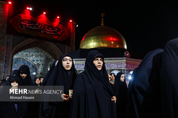 عزاداری زائران استان خراسان شمالی در حسینیه حرم امام رضا (ع)