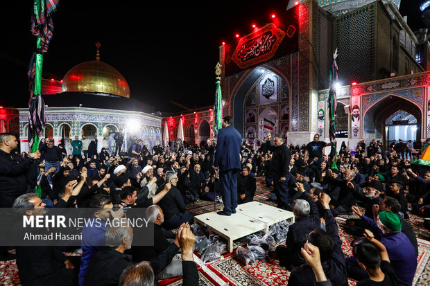 عزاداری زائران استان خراسان شمالی در حسینیه حرم امام رضا (ع)