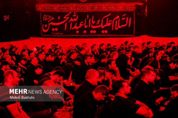 حضور خادمیاران رضوی در هیئت نوجوانان حیدریون ورامین