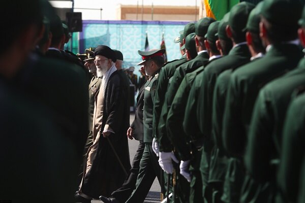 زندگی مجاهدانه به سبک عاشورا، راهبرد پیروزی در مقابله با دشمنان