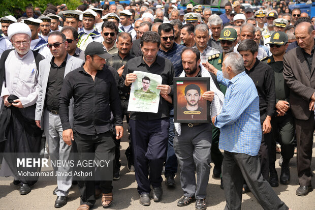 تشییع پیکر مطهر شهید سرباز محمد امین سلطانی رزداری در رضوانشهر