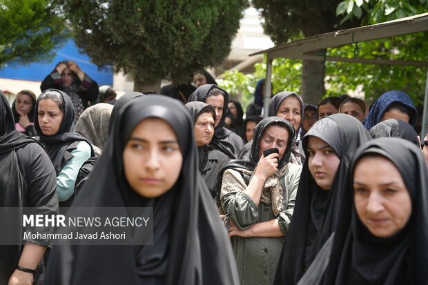 تشییع پیکر مطهر شهید سرباز محمد امین سلطانی رزداری در رضوانشهر