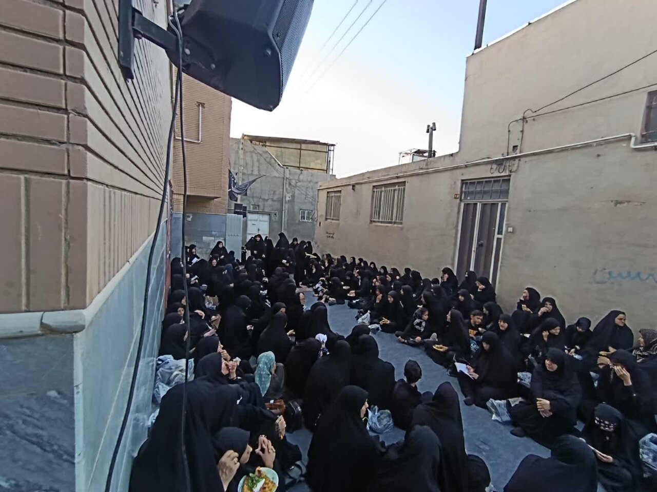 حسينيه،دختر،آخوند،عزاداري،ادامه،موقوفه،امين،اهل،مراسم،اصغري، ...