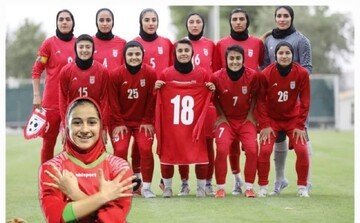 «سارا دیدار» ستاره خراسانی فوتبال بانوان ایران در لیست نهایی تیم ملی 