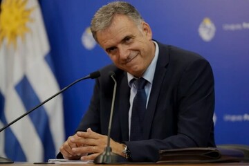 تاکید اروگوئه بر گسترش روابط با هند در چارچوب «بریکس»