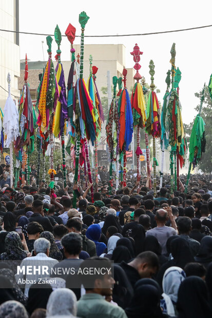 آئین ۴۰۰ ساله «علم گردانی» در میناب