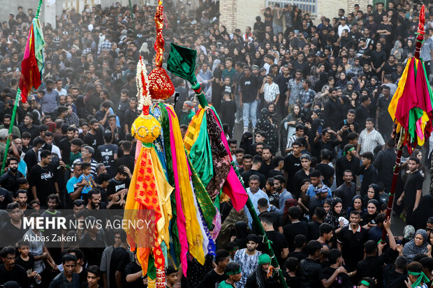 آئین ۴۰۰ ساله «علم گردانی» در میناب