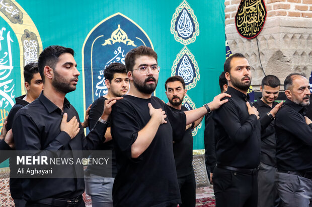 عزاداری شب ششم محرم در ارومیه