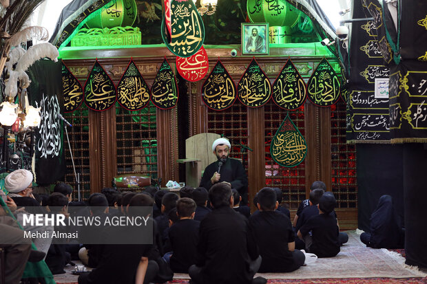 اجتماع «احلی من العسل» در زنجان