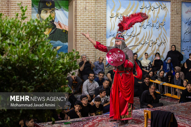 آیین تعزیه در منزل شهید عباس بابایی