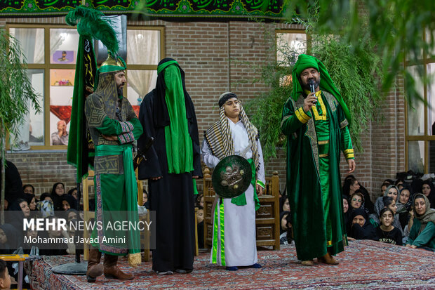 آیین تعزیه در منزل شهید عباس بابایی