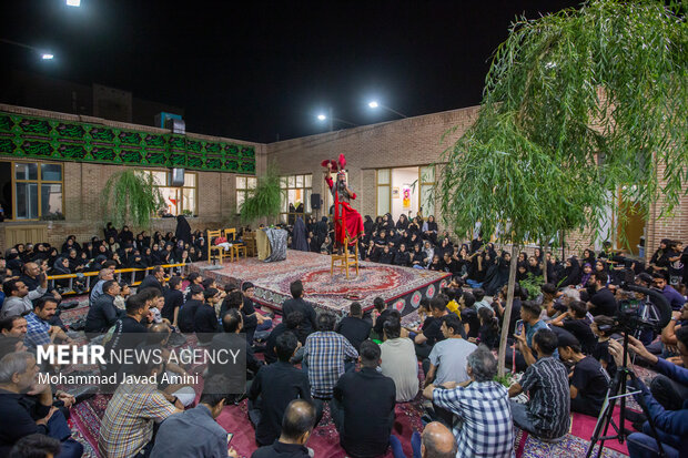آیین تعزیه در منزل شهید عباس بابایی