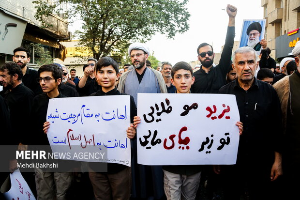 اجتماع و راهپیمایی مردم قم در حمایت رهبر انقلاب