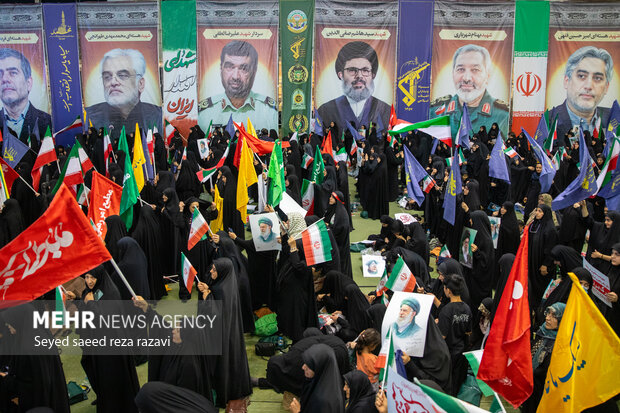 آئین بزرگداشت شهدای اقتدار ایران