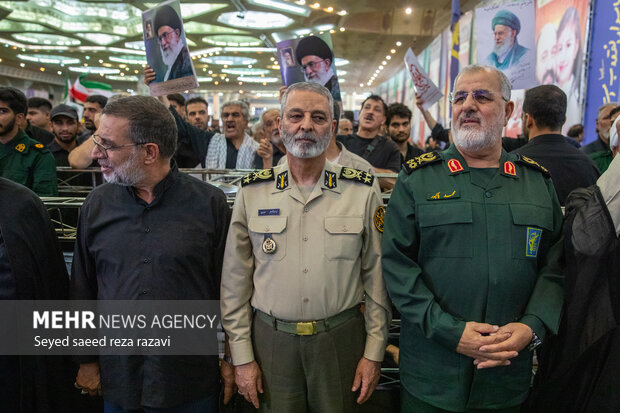 آئین بزرگداشت شهدای اقتدار ایران