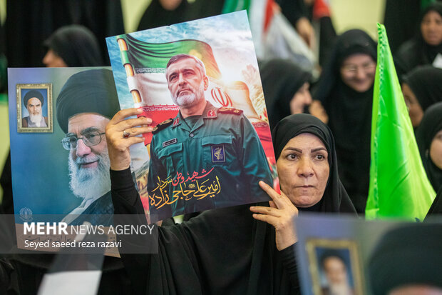 آئین بزرگداشت شهدای اقتدار ایران 25