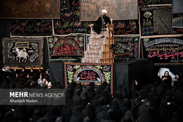 روضه‌خوانی سنتی در خانه زرگرباشی اصفهان5