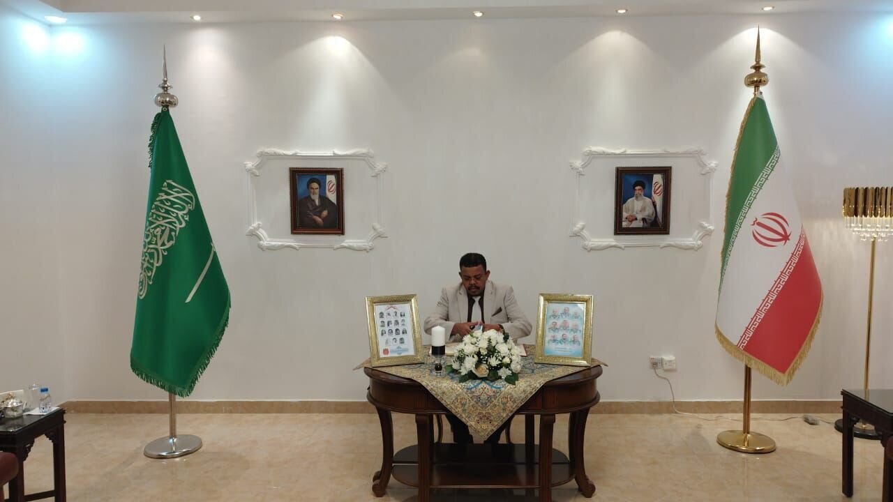 ايران،رژيم،نظامي،جمهوري،اعلام