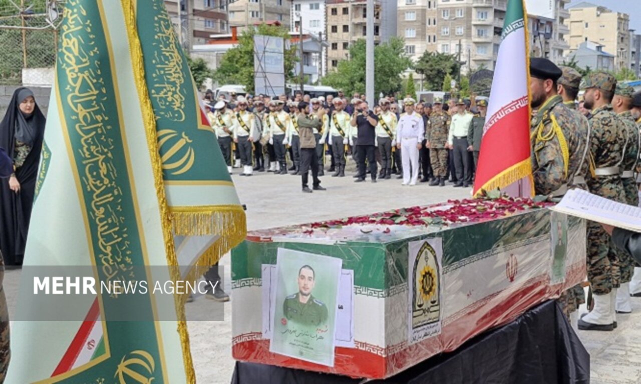 مراسم تشییع شهید «محراب بشارتی» در انزلی برگزار شد