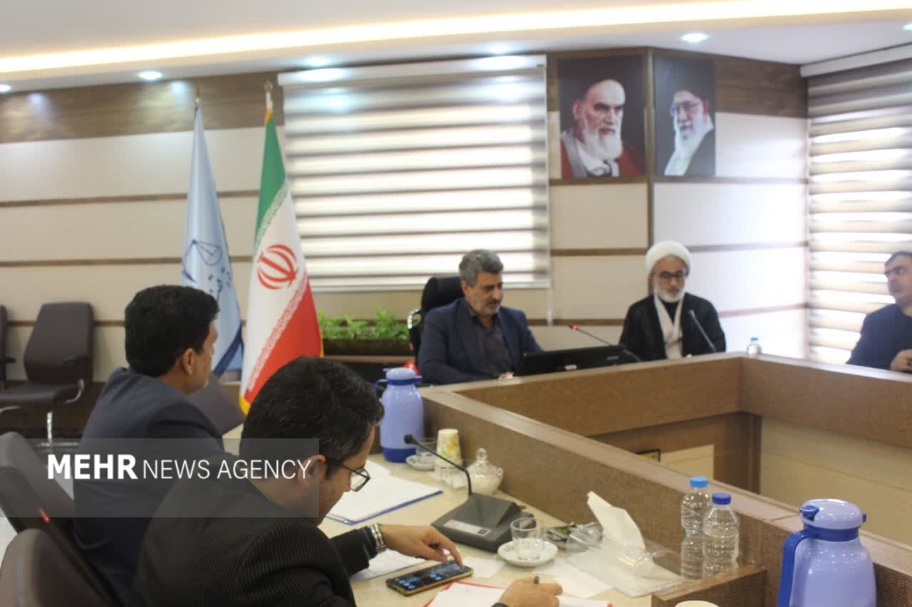 برگزاری کمیته قانون الزام به ثبت رسمی معاملات اموال غیرمنقول در گیلان