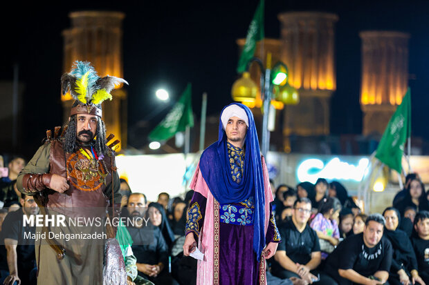 سوگواری عزاداران خاص حسین (ع) در حسینیه ایران