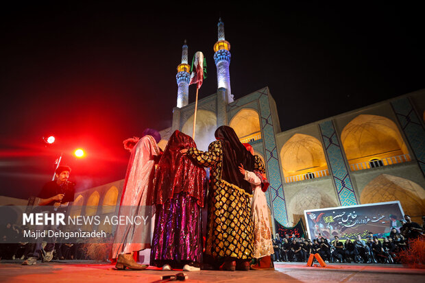 سوگواری عزاداران خاص حسین (ع) در حسینیه ایران