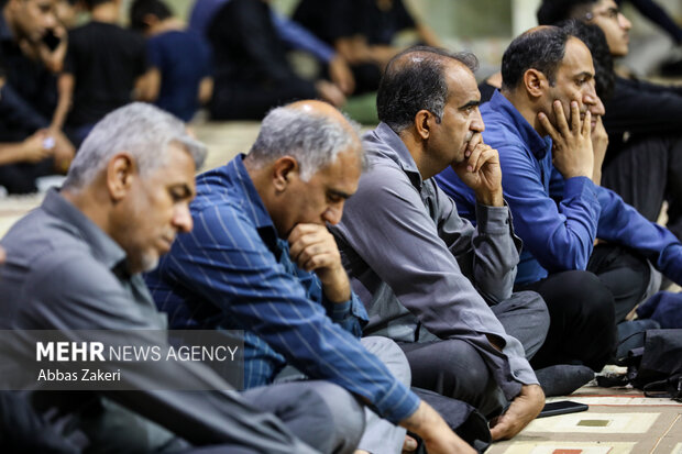 عزاداری دهه اول محرم در هیئت رزمندگان اسلام بندرعباس