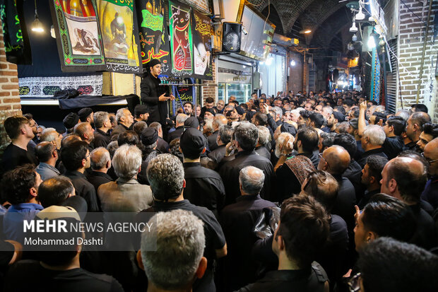 بازخوانی عزاداری محرم در اصفهان از نگاه سیاحان و مستشرقین
