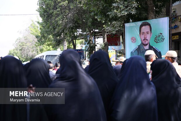 تشییع و تدفین پیکر مطهر شهید «ایمان وحیدی» در خراسان شمالی