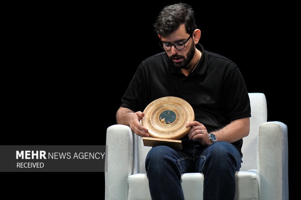 پشت صحنه برنامه «ملاقات با حسین»