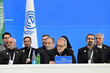 Pezeşkiyan EİT Liderler Zirvesi'nde konuştu