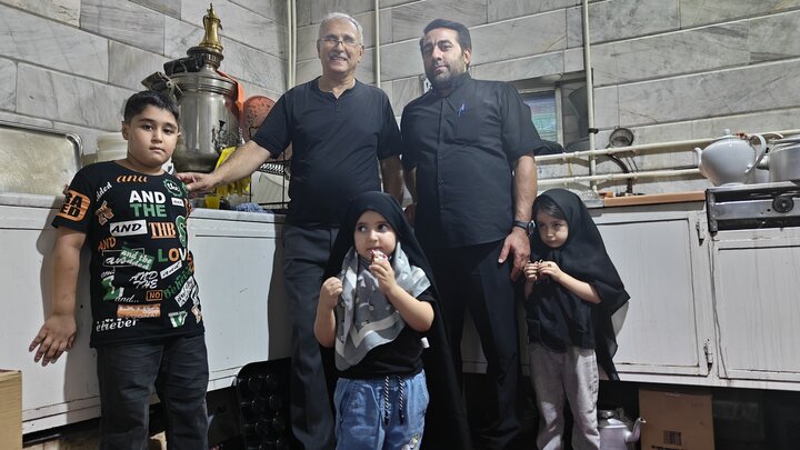 با تلفیق روضه و مسجد، انسان عطر بهشت می گیرد؛کودکان عاشق مسجد هستند
