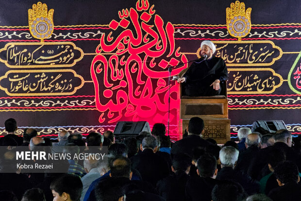 عزاداری شب هشتم محرم در مشهد