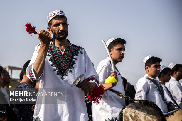 کاروان هشتم محرم در خمینی شهر اصفهان