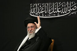 Leader at Ashura night ceremony