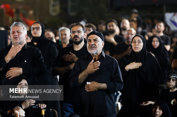 مراسم عزاداری محرم در هیئت ریحانه الحسین (س)