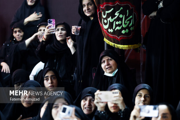 مراسم عزاداری محرم در هیئت ریحانه الحسین (س)