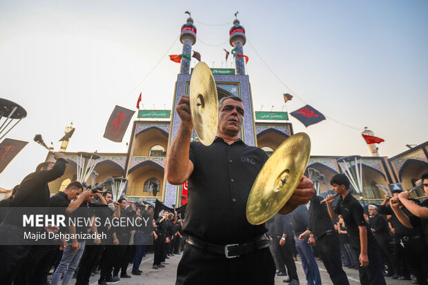 اجتماع بزرگ عزاداران حسینی مهریز