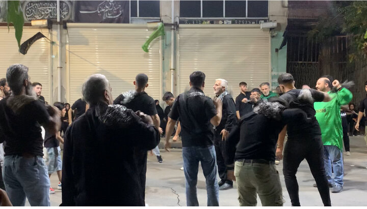 مراسم شورزنی عزاداران ارومیه در شب تاسوعای حسینی