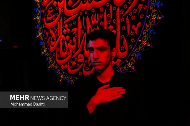 عزاداری شب تاسوعای حسینی در مکتب الشهدا اردبیل