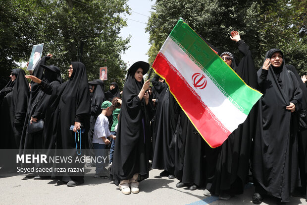 دسته عزاداری مردمی دانشجویی ظهر تاسوعا در حمایت از ولی امر مسلمین جهان