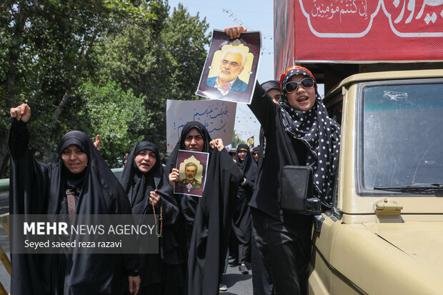 دسته عزاداری مردمی دانشجویی ظهر تاسوعا در حمایت از ولی امر مسلمین جهان