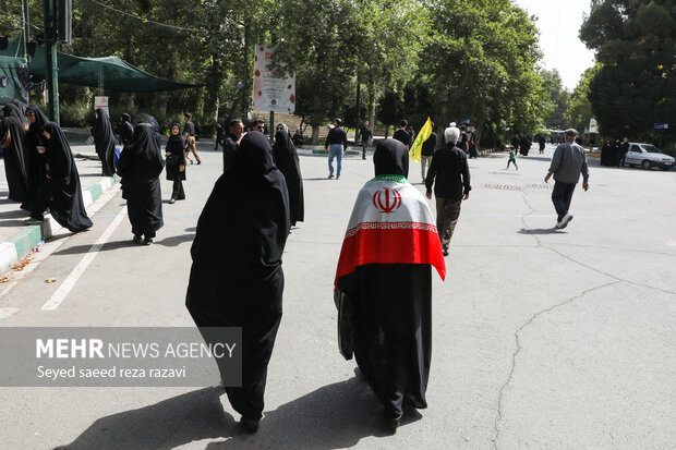 دسته عزاداری مردمی دانشجویی ظهر تاسوعا در حمایت از ولی امر مسلمین جهان