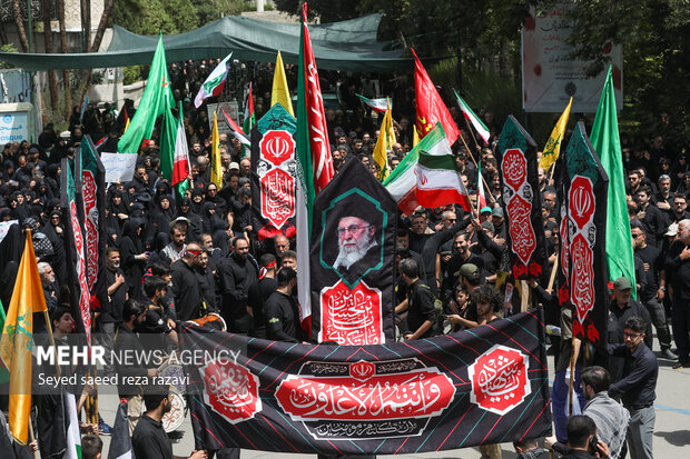 دسته عزاداری مردمی دانشجویی ظهر تاسوعا در حمایت از ولی امر مسلمین جهان
