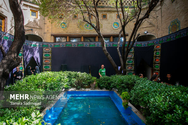 آیین عزاداری حسینی در خانه تاریخی ملک