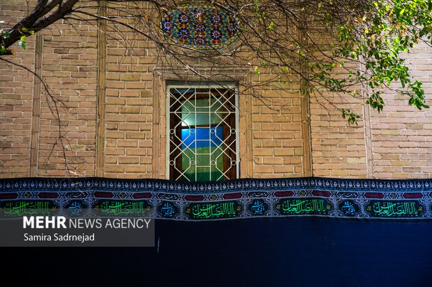 آیین عزاداری حسینی در خانه تاریخی ملک