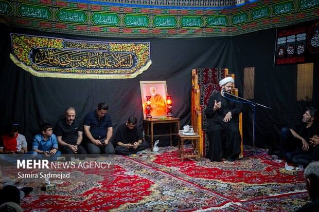 آیین عزاداری حسینی در خانه تاریخی ملک