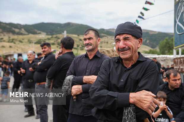 عزاداری تاسوعای حسینی در روستای آللو آذربایجان شرقی