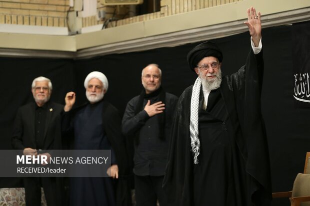 مراسم عزاداری شب عاشورای حسینی در حسینیه امام خمینی (ره)