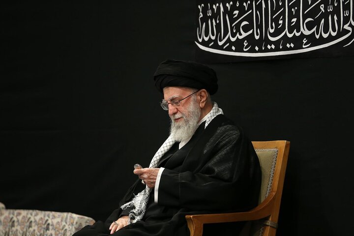 آقایی که آمد